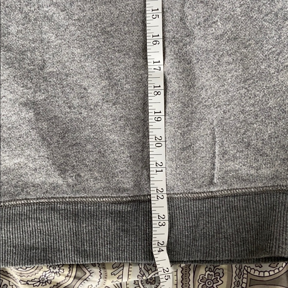 Sweatshirt - Picture 5 of 6